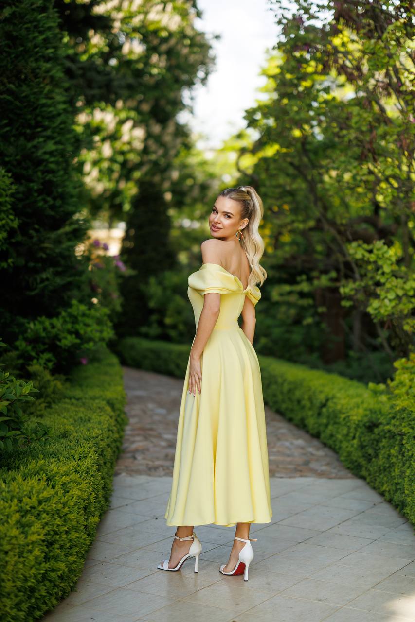 Valentina Off-Shoulder Midi Dress Lemon