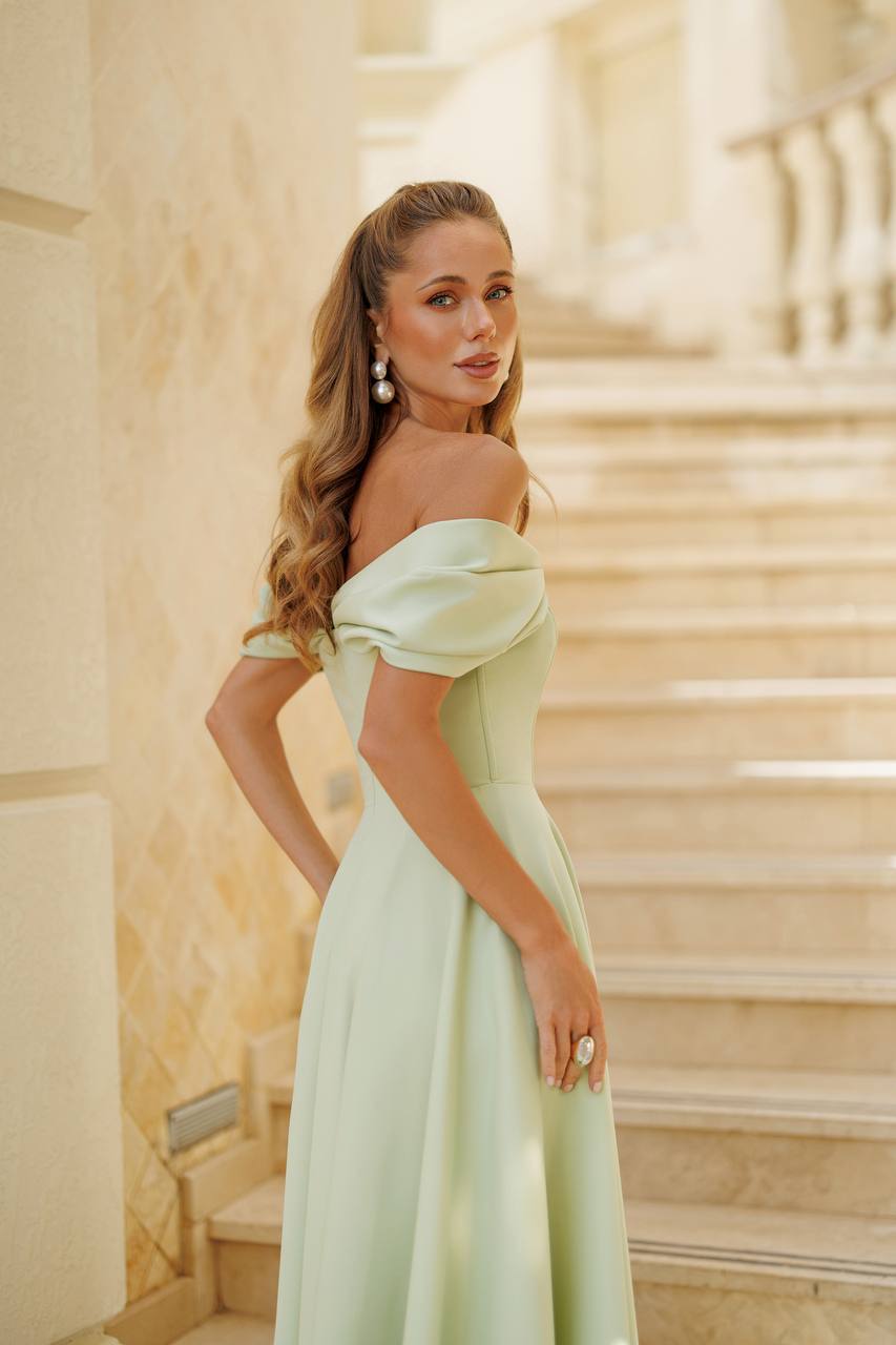 Aurélia Off-Shoulder Midi Dress